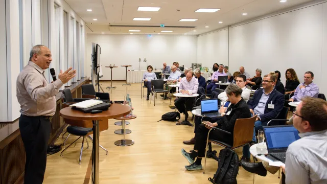 RobertBoschAcademy_RichardvonWeizsaeckerFellow_SharedSocieties_Minority_63_910_512