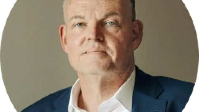 Markus Lux rund grau