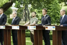 Scholz Macron Selenskyj France Germany Ukraine EU Europe Russia