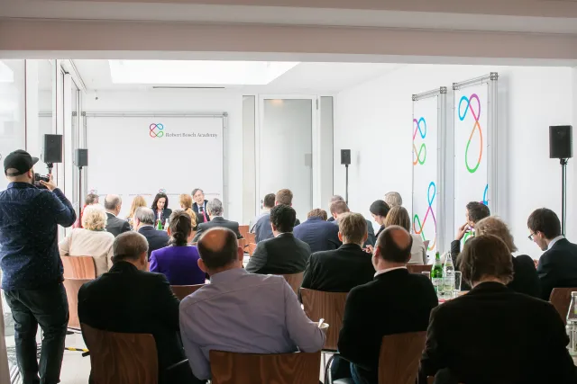 011_rbs_lunchtalk_manuel-frauendorf-fotografie_1K1A2977.jpg 